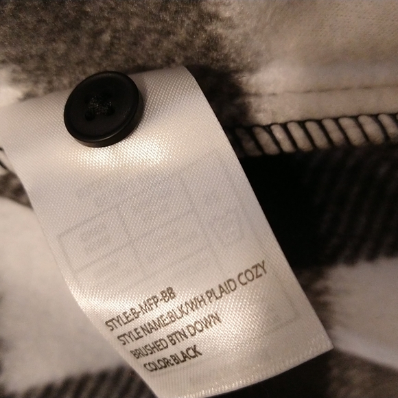 Nomad brand boys flannel - Picture 5 of 6